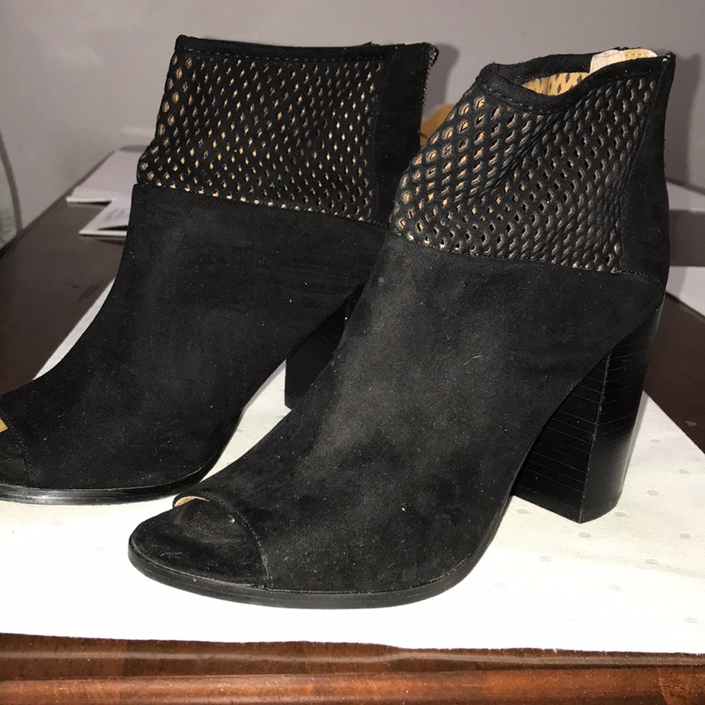 Black chunky heels